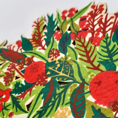 East_End_Press_Traditional_Wooden_Wreath_Close